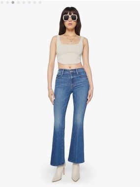 MOTHER Superior The Weekender Flare Jeans in It’s a Small World Size 26 NWOT